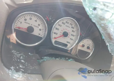 2005 Ford F-150 Lariat/Xlt z USA, uszkodzony, nr VIN 1FTPW12535FB33173